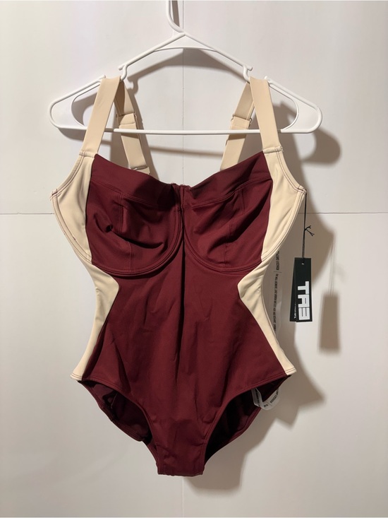 Ta3 Other - TA3 Lifty Contour Dark Cherry/Oat- Size Medium/short J/k bra cup